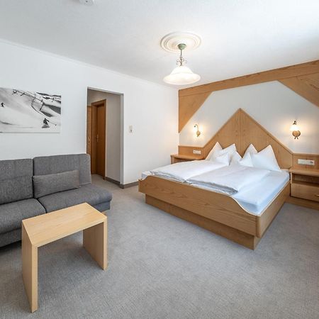 Pension Bergfrieden Обергургль Экстерьер фото