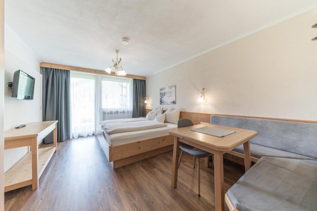 Pension Bergfrieden Обергургль Экстерьер фото