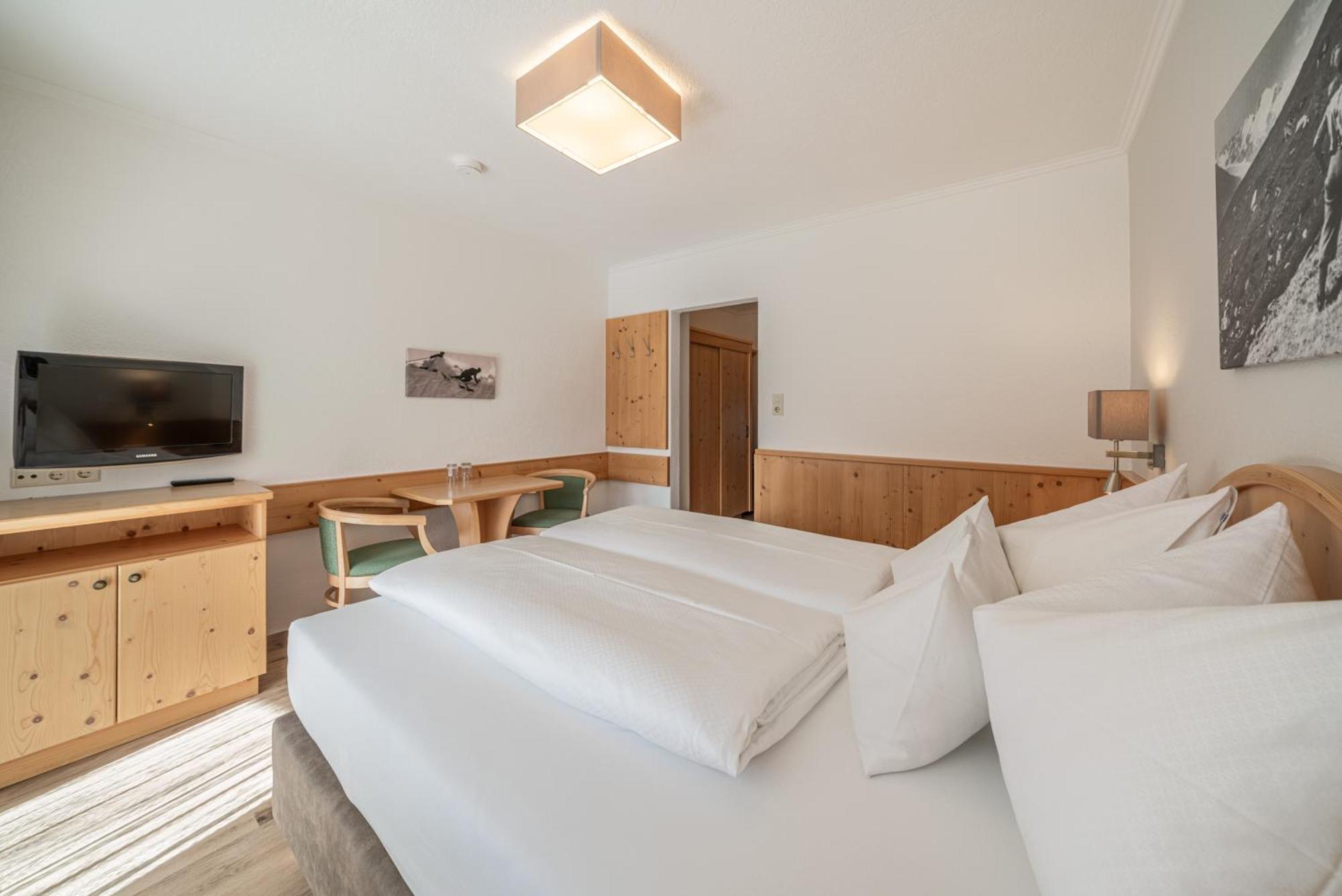 Pension Bergfrieden Обергургль Экстерьер фото