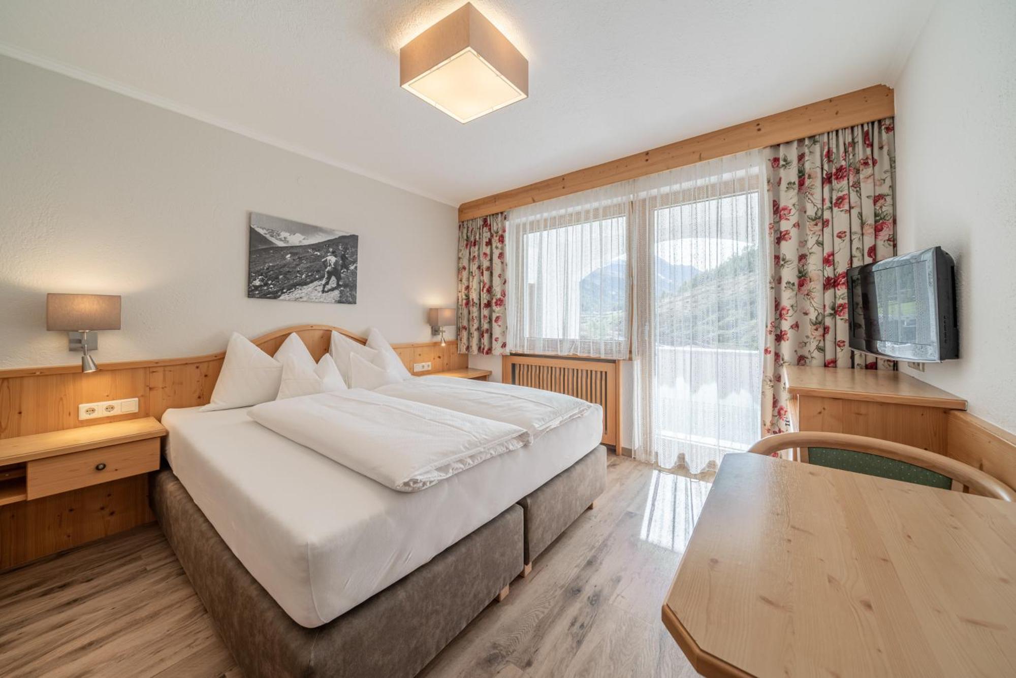 Pension Bergfrieden Обергургль Экстерьер фото