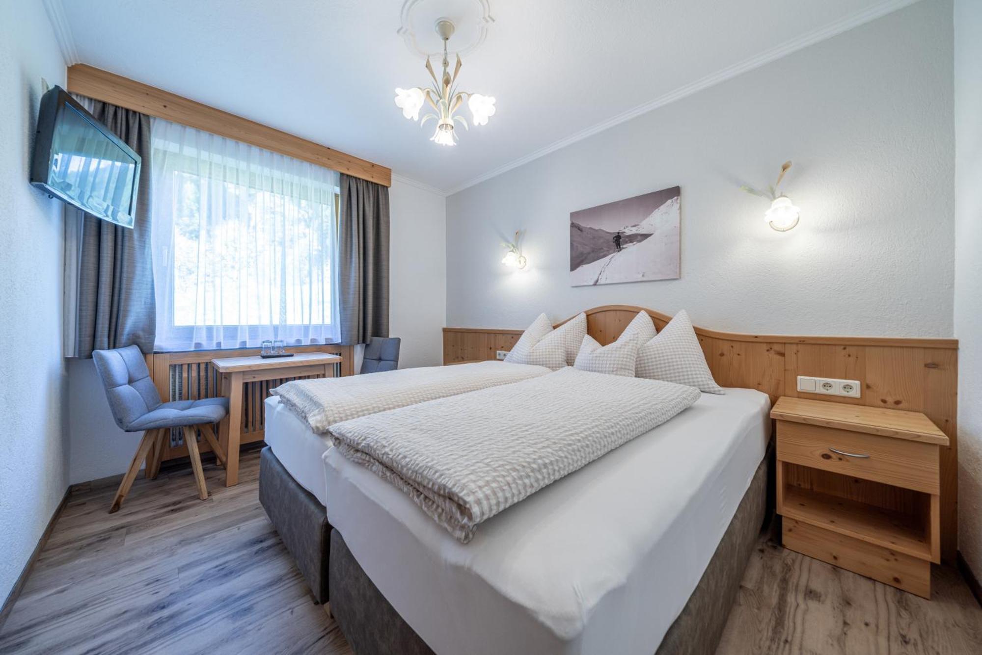 Pension Bergfrieden Обергургль Экстерьер фото